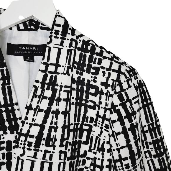 Tahari by Arthur S Levine Graphic Black and White Open Front Blazer - Size 6 - Picture 1 of 5
